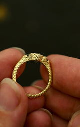 Hummingbird ring, made by clio saskia, 18ct gold, engagement ring, sapphire engagement ring, trilogy ring, custom jewellery, hummingbird feathers, nature inspired jewellery, video of ring, teal sapphire ring, one of a kind engagement ring