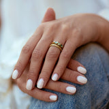 LIGHT TEAL SAPPHIRE PETITE BOWERBIRD RING - CLIO SASKIA