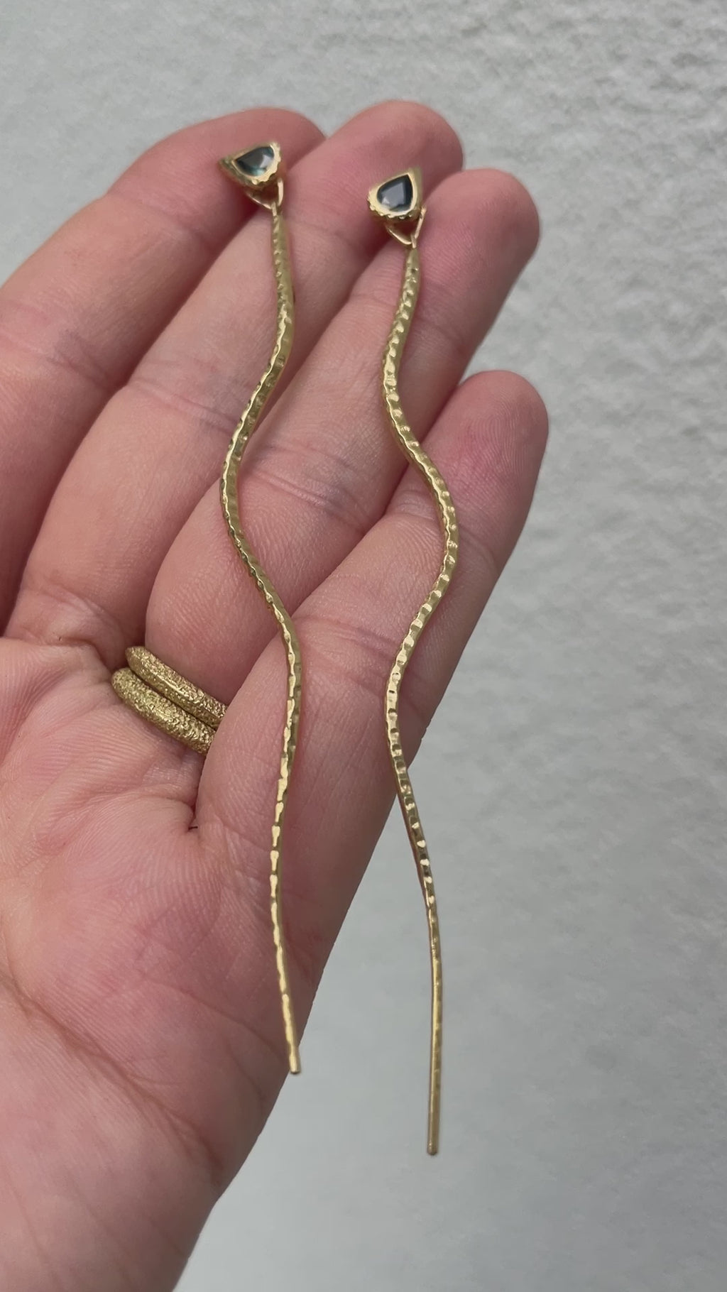 18ct Gold handmade sapphire earrings