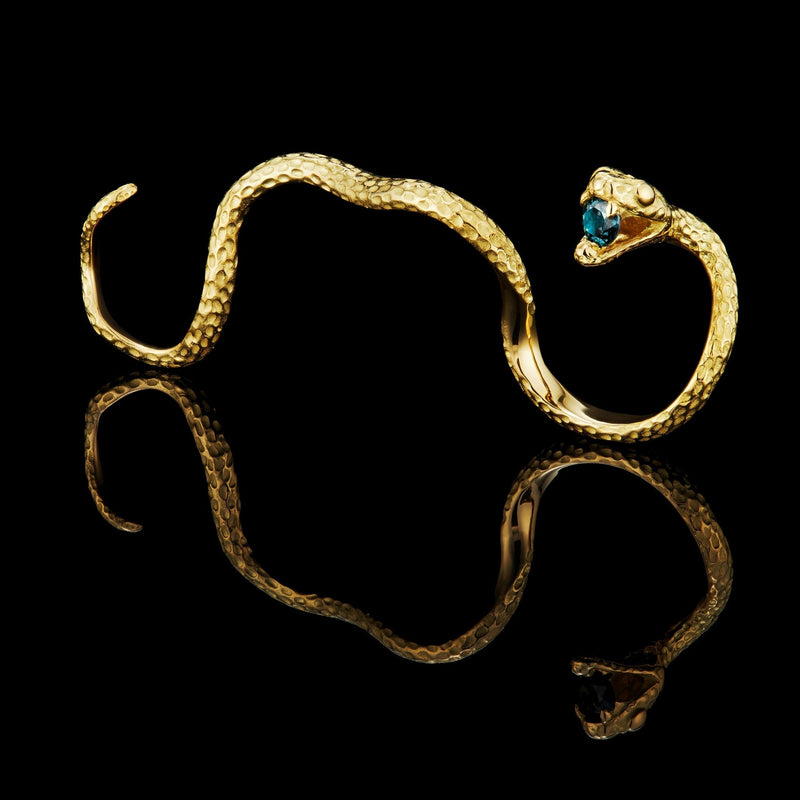 gold snake ring, blue sapphire ring, snake jewellery, nature inspired jewellery, clio saskia, sapphire ring, serpent ring, 18ct gold ring, custom jewellery, custom jewelry, designer jewellery, designer jewelry, statement rings, statement ring
